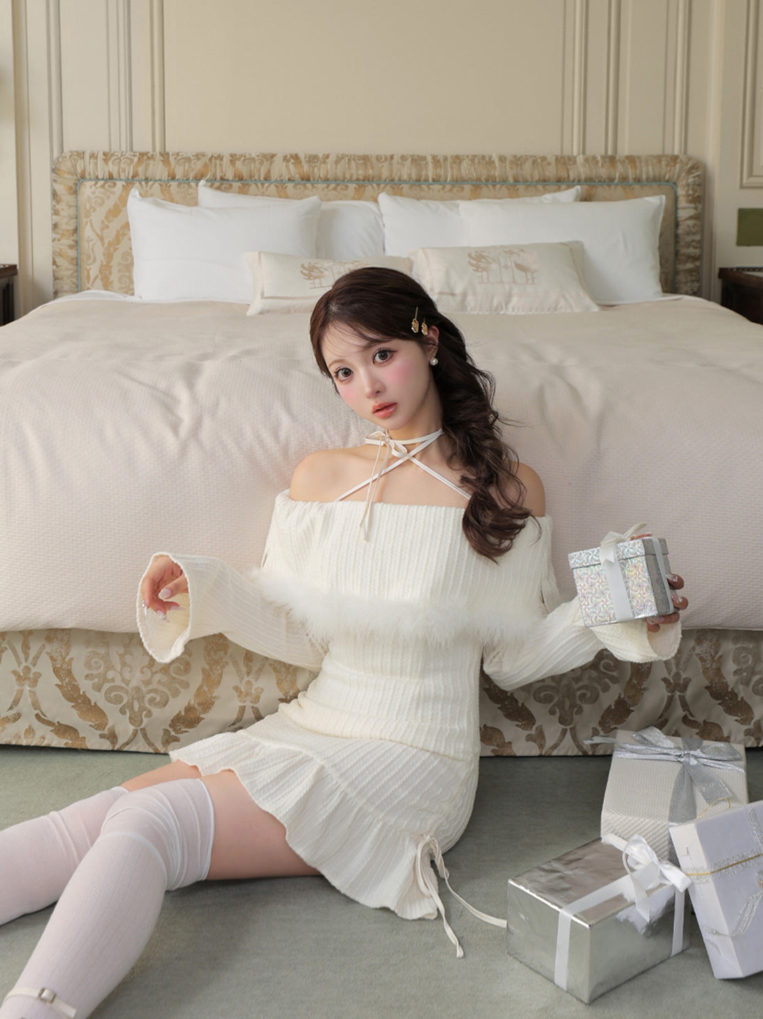 Feather off the shoulder lost mini onepiece(eme10817) – M me eme