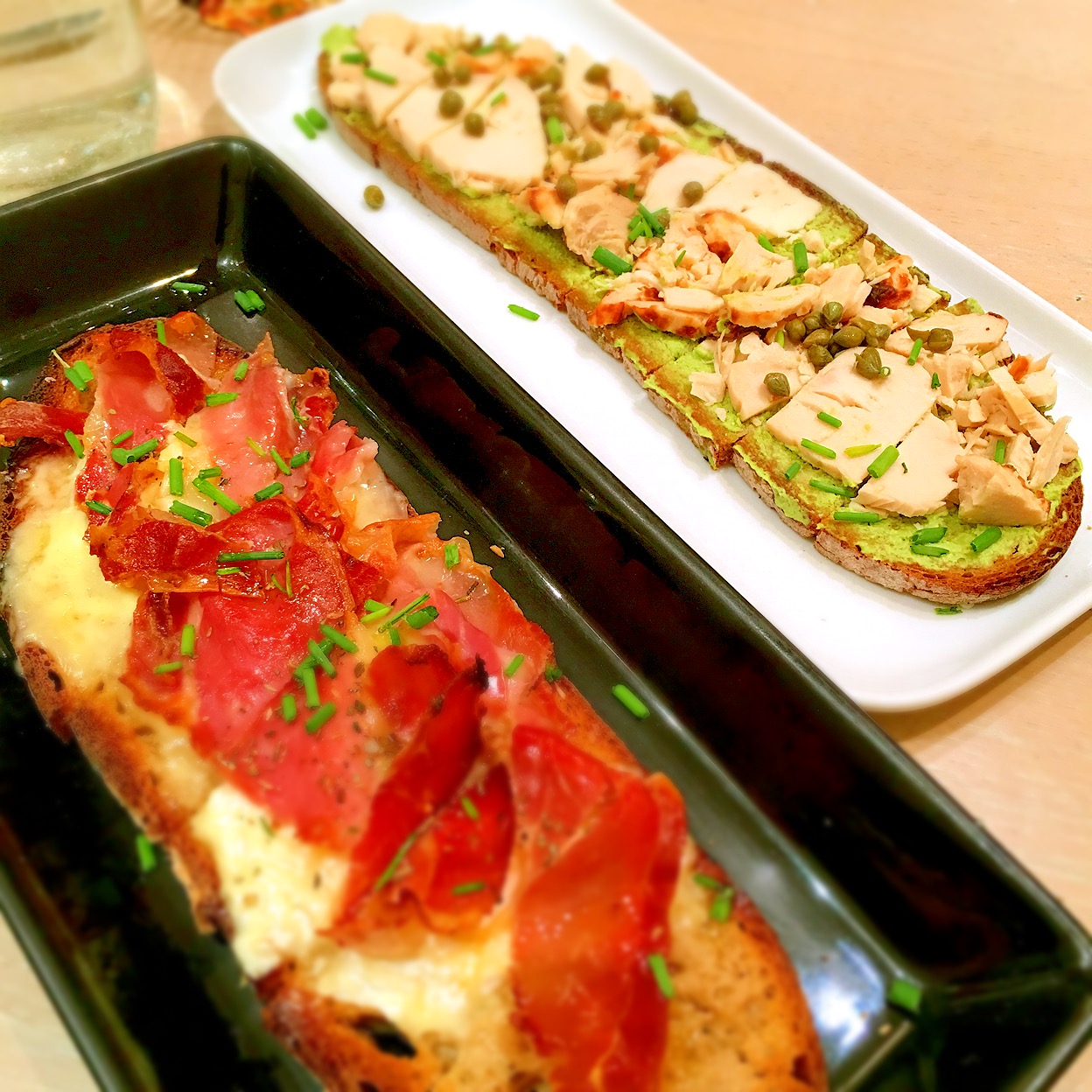 パリのパン屋さんポワラーヌのタルティーヌ屋さんへ伺いました。 2016