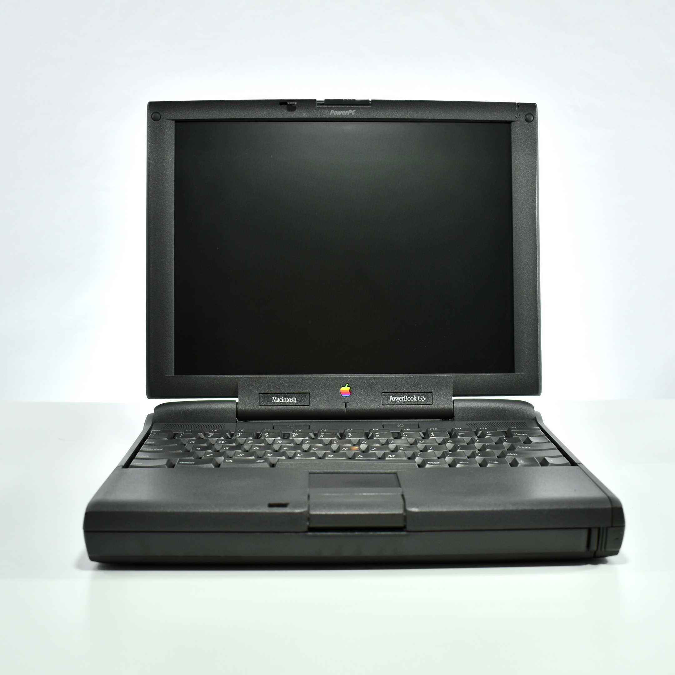 PowerBook G3 (original, 250 MHz, “Kanga,” 1997) – mattjfuller.com