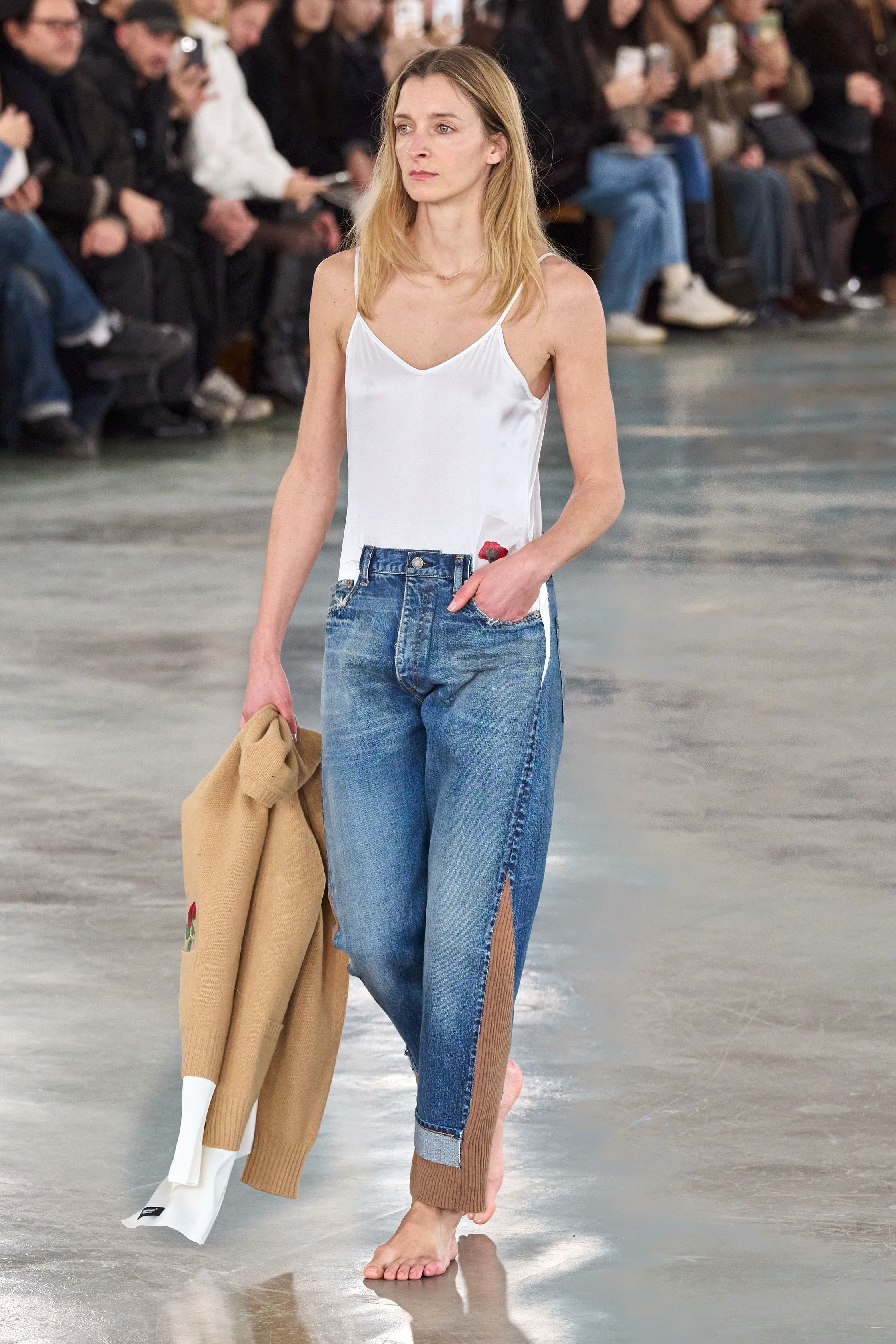 アンダーカバーは日常着にフォーカス。ヴィム・ヴェンダース監督に音源