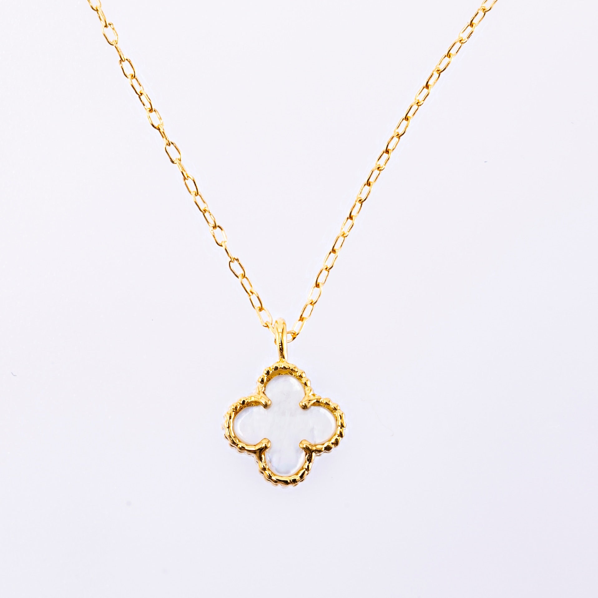 K18 white shell/ ホワイトシェル ダイヤモンド ネックレス｜山梨県