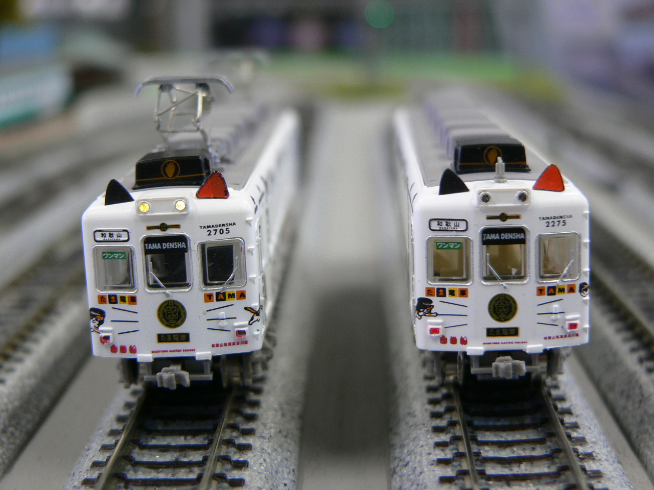 トミーテックの鉄コレ、和歌山電鉄2270系たま電車のライト点灯化特