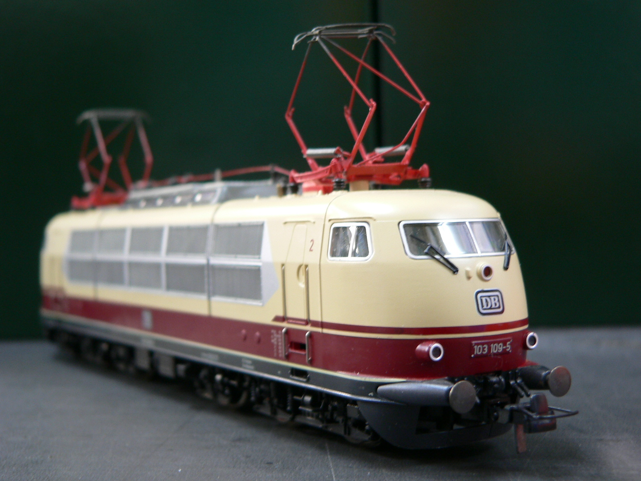 HOゲージの外国型中古品がまたいろいろと入荷しています。特記以外は