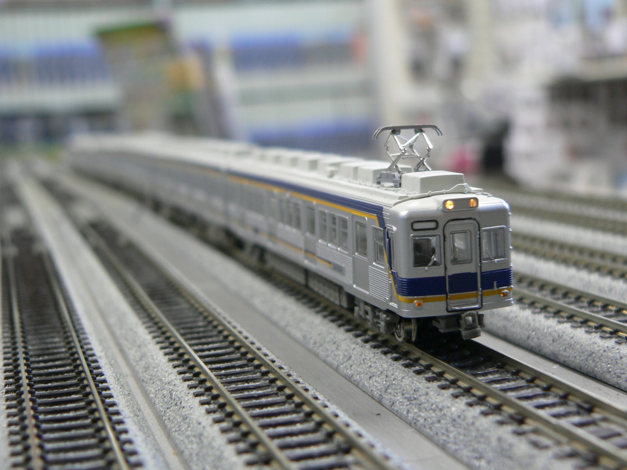 トミーテックの鉄コレ、南海6000系後期型冷房改造車のライトを点灯