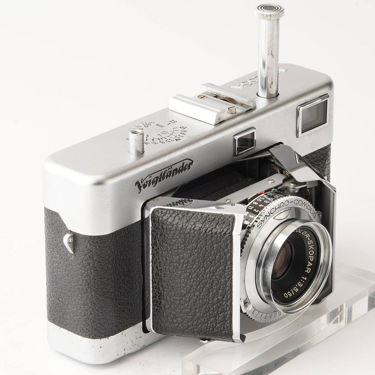 Voigtlander VITESSA / ULTRON 50mm f/2 – Natural Camera