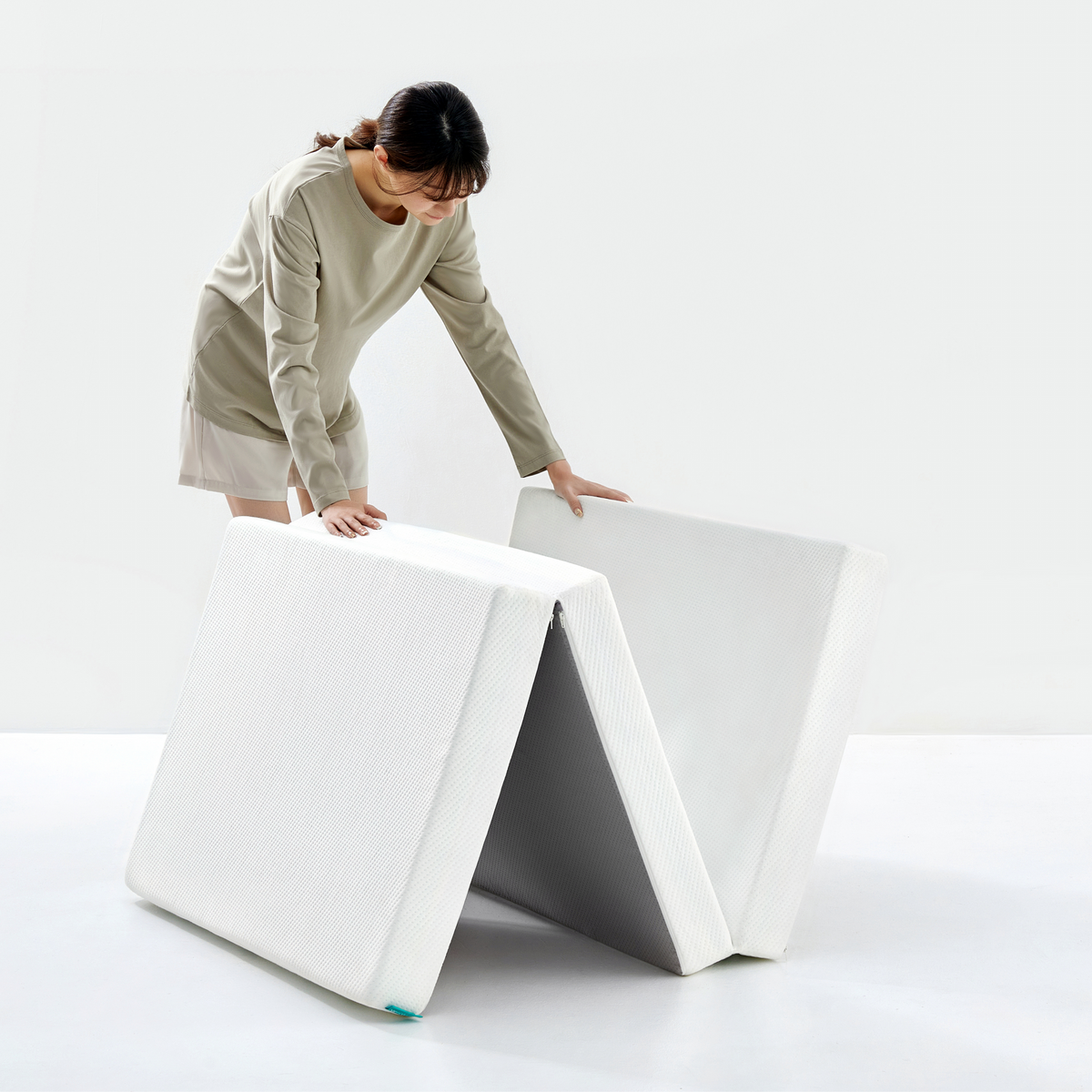 リーフ・マットレス｜薄型・高反発・折りたたみ・快眠・敷布団