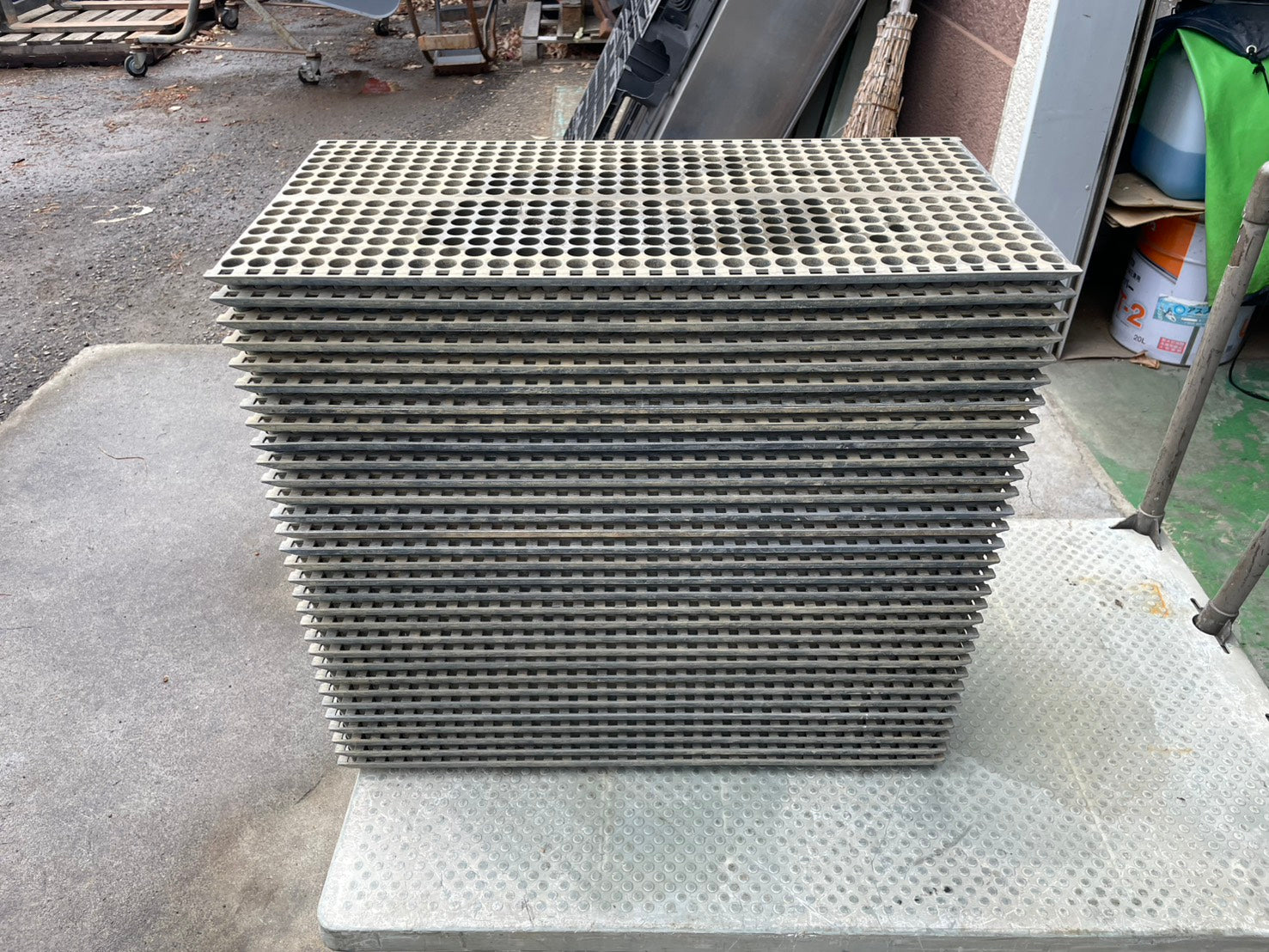 みのる 中古 ポット育苗箱 448穴 30枚セット – 農キング