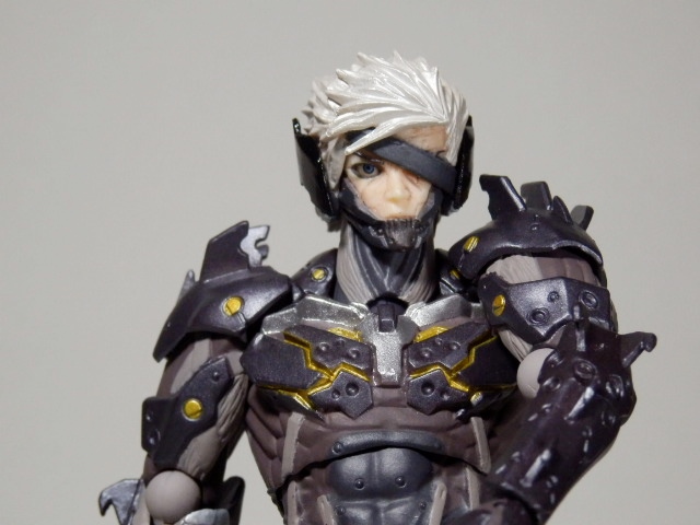 レビュー:リボルテック 雷電(メタルギア ライジングリベンジェンス