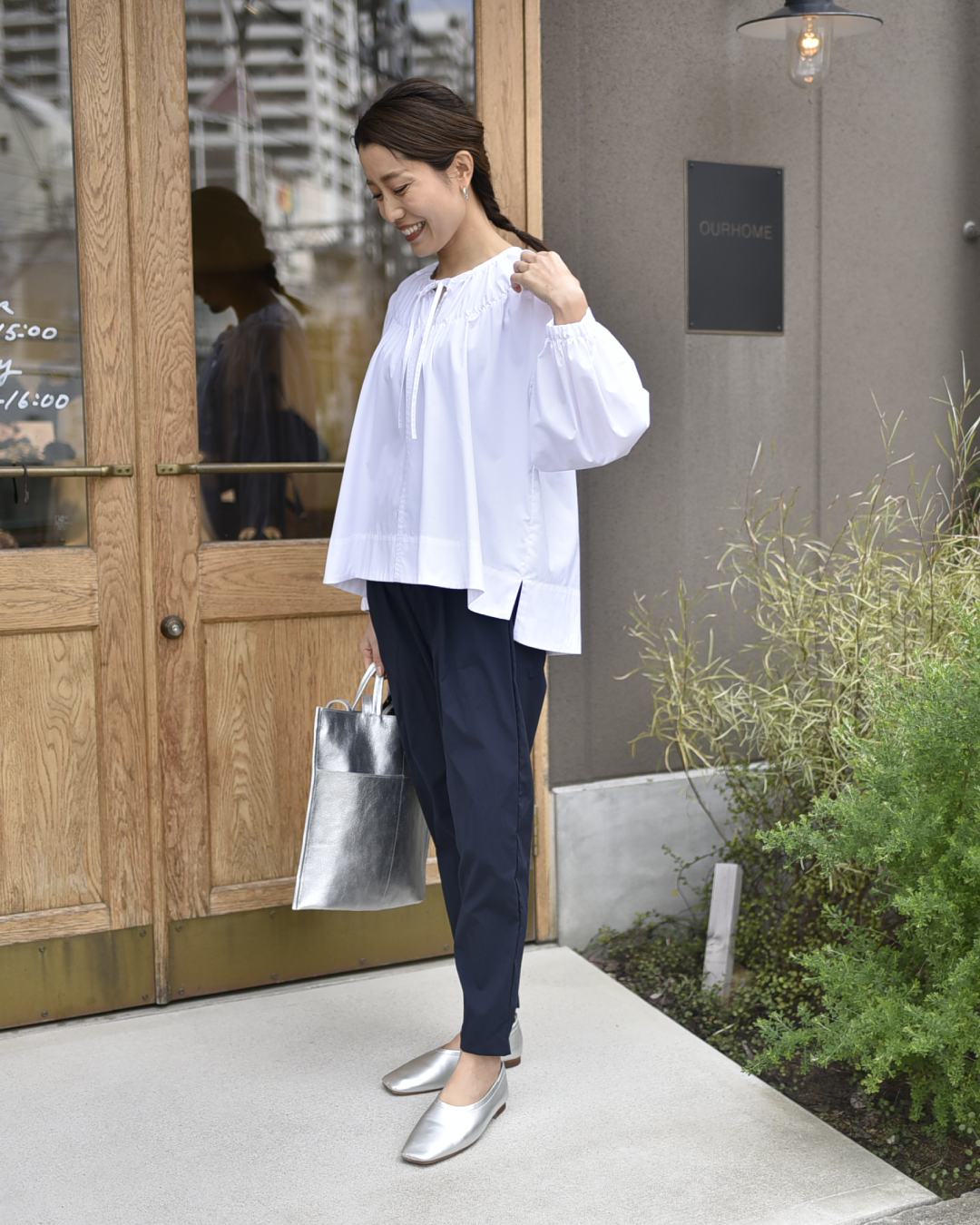 たっぷりギャザーのフレアブラウス – OURHOME