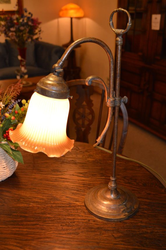 テーブルランプ | アンティーク家具のオークハウス