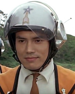 ウルトラマン』ハヤタ隊員の黒部進さんが故郷富山県黒部市のポスターに