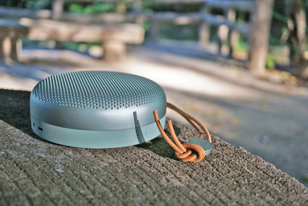 スタイリッシュなBluetoothスピーカー「Beoplay A1」レビュー。