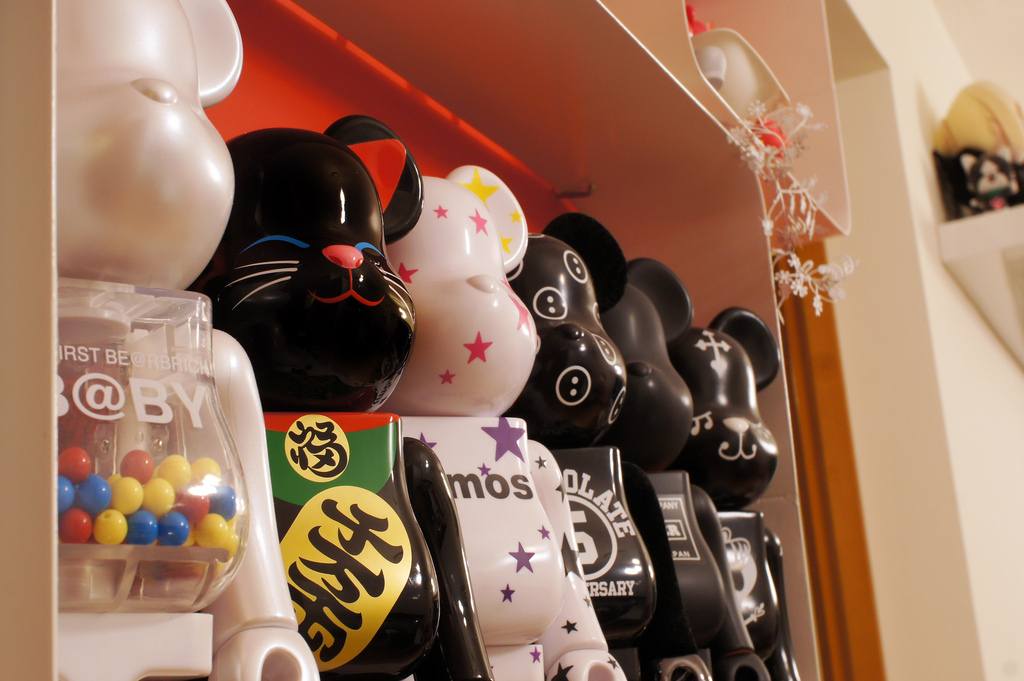 ベアブリック招き猫(黒) be@rbrick Maneki neko (Black ver.) | cafe yui