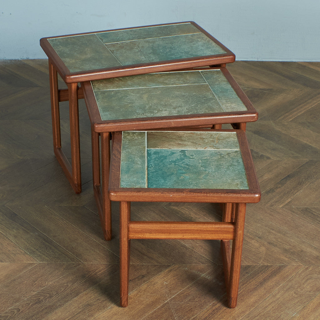 AnBerCraft ヴィンテージ タイルトップ ネストテーブル #74634