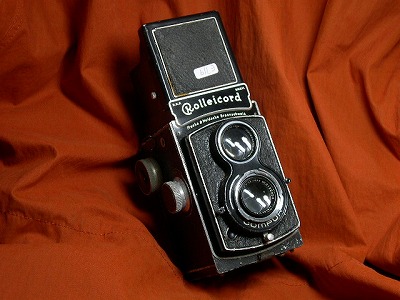 中判カメラ：フランケ＆ハイデッケ ローライコードIIついて その1