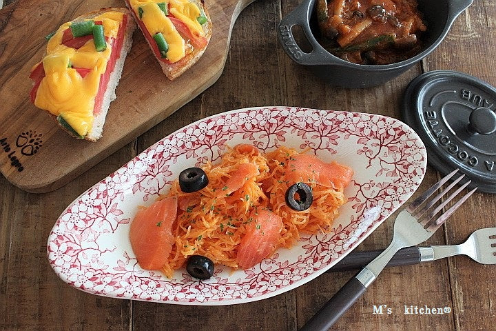 フランスアンティーク食器ラヴィエと人参サラダ – チェルシーオールド