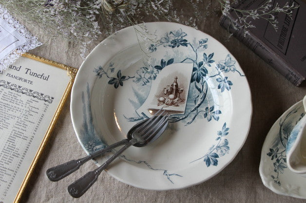 クレイユモントローの大きな深皿（器） フランスアンティーク食器