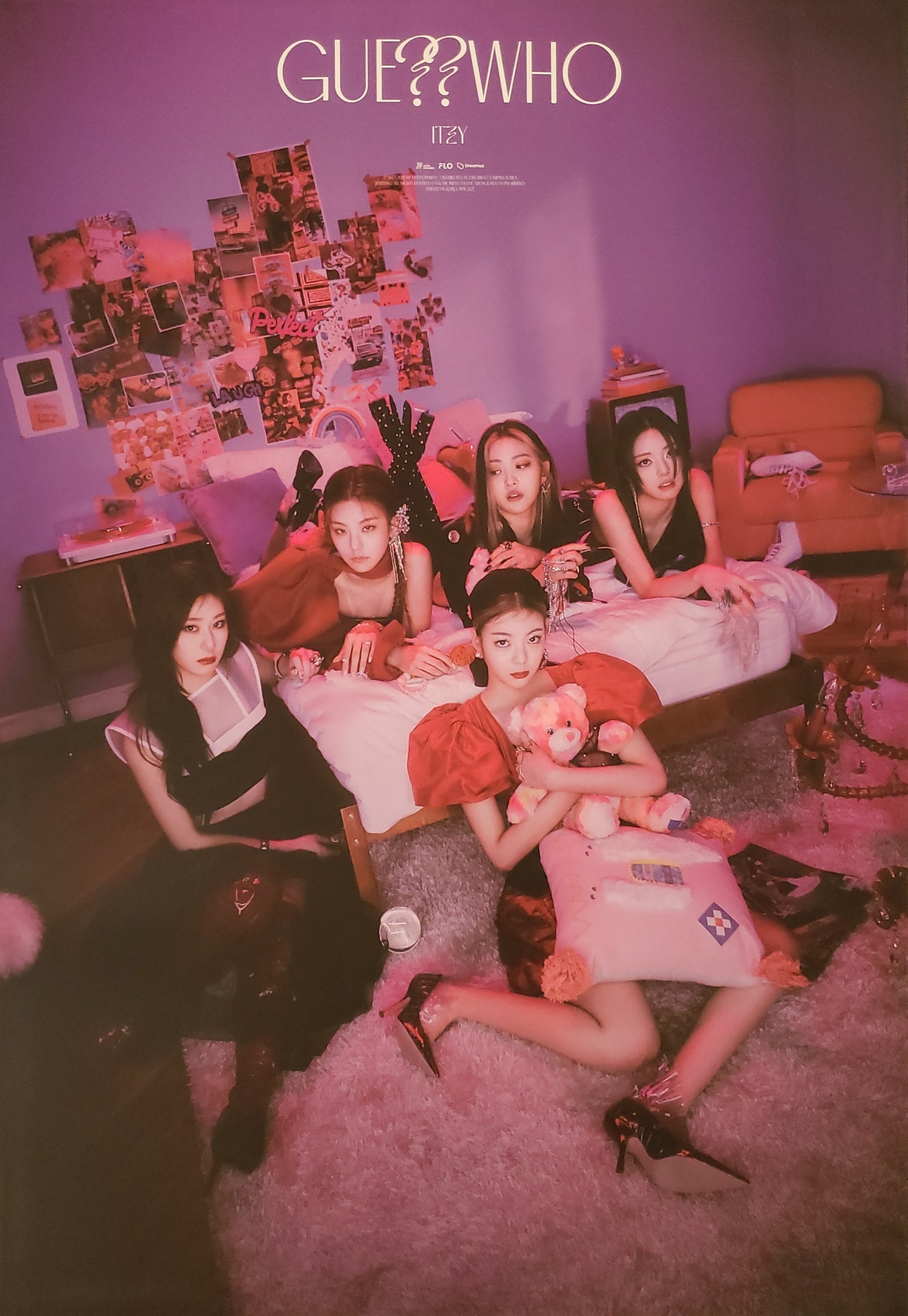 ITZY Album GUESS WHO Official Poster - Photo Concept 3 – Choice