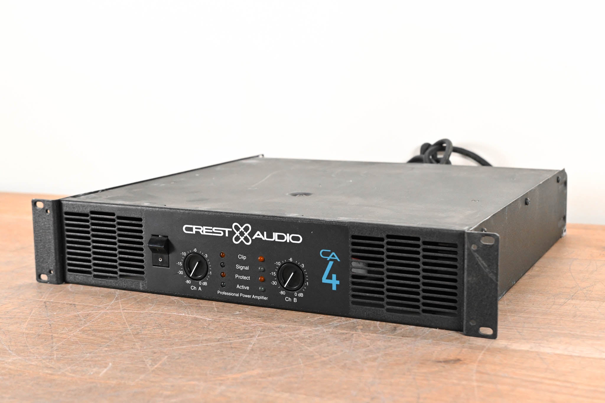 Crest Audio CA4 Two-Channel Power Amplifier CG01A7Z