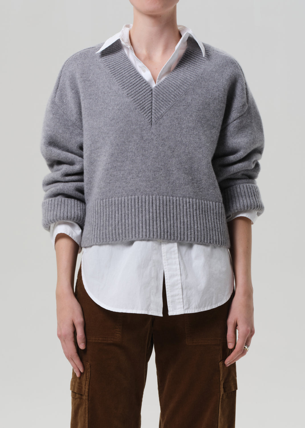 Gazette Puzzle V-Neck in Heather Grey – Citizens of Humanity