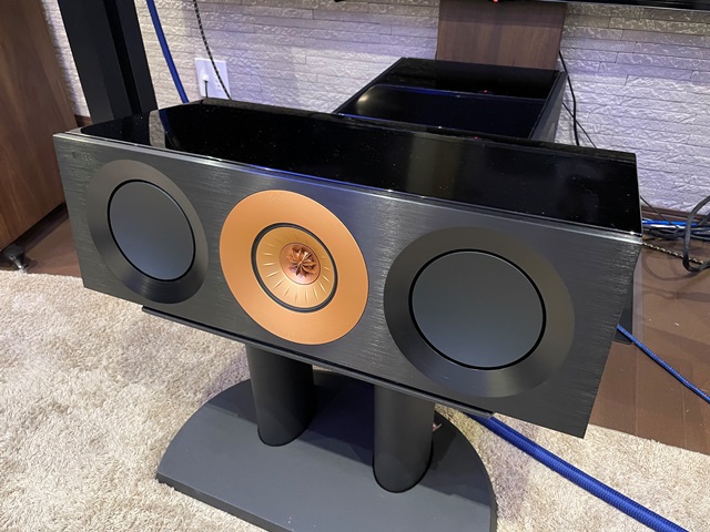 新宿本店】KEF REFERENCE METAのグリル（サランネット）をご紹介