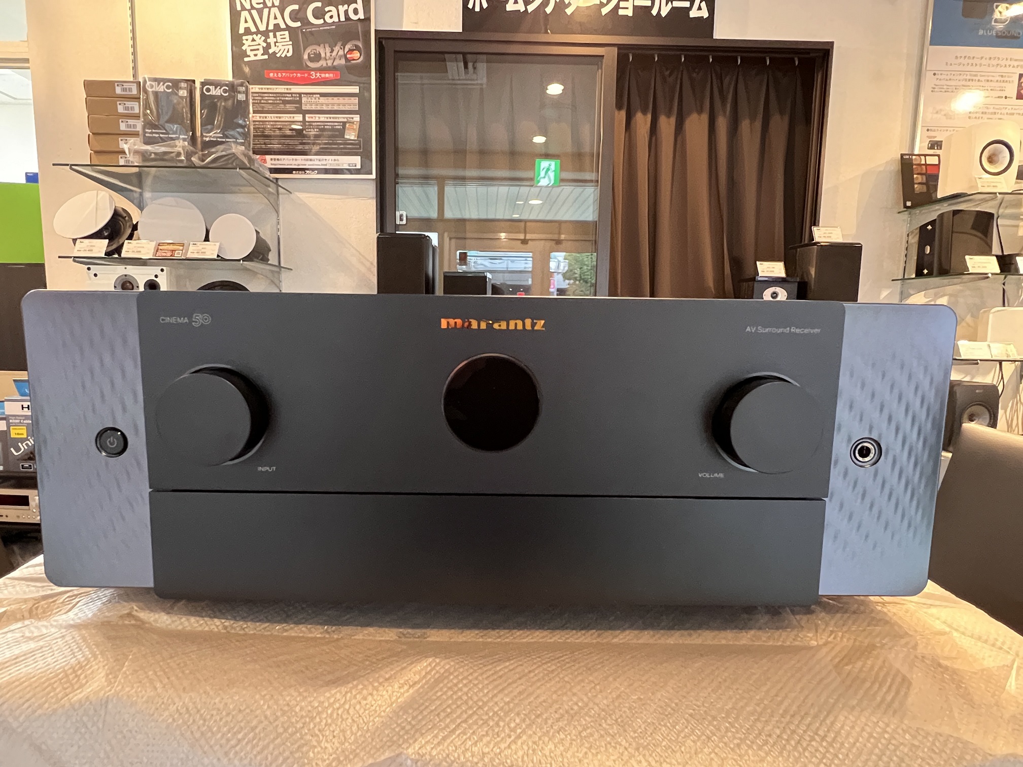 今月発売されたmarantz新型AVアンプを展示致しました。 □marantz