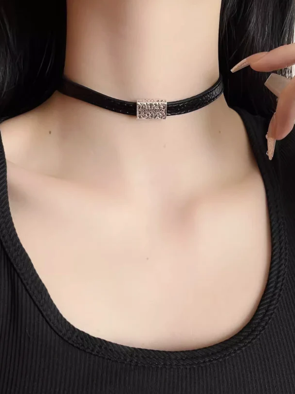 レザーチョーカー DPA69229 – CRAMMY