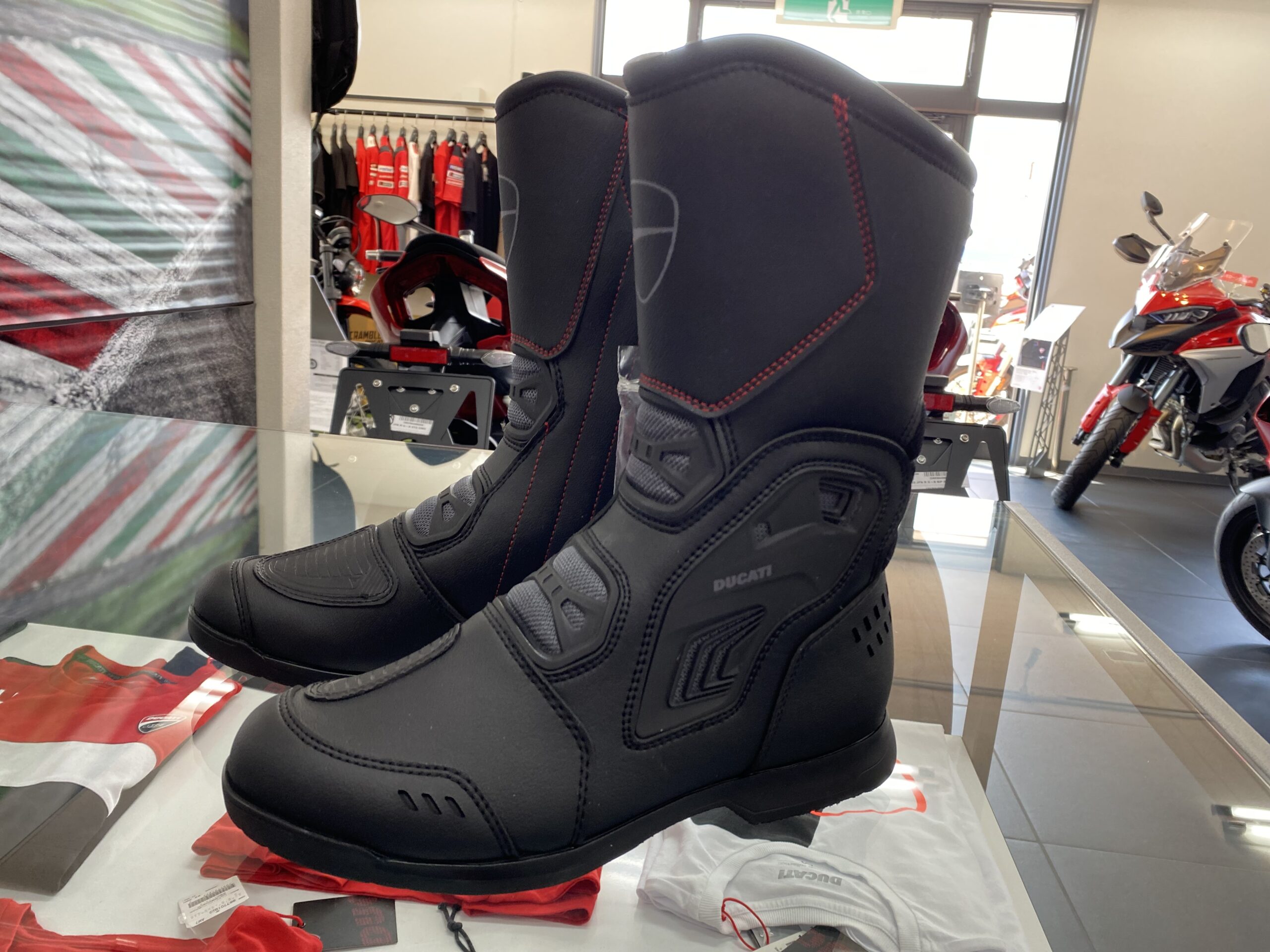 サイズ43ドゥカティ・ストラーダC2ツーリングブーツ Ducati Theme C2