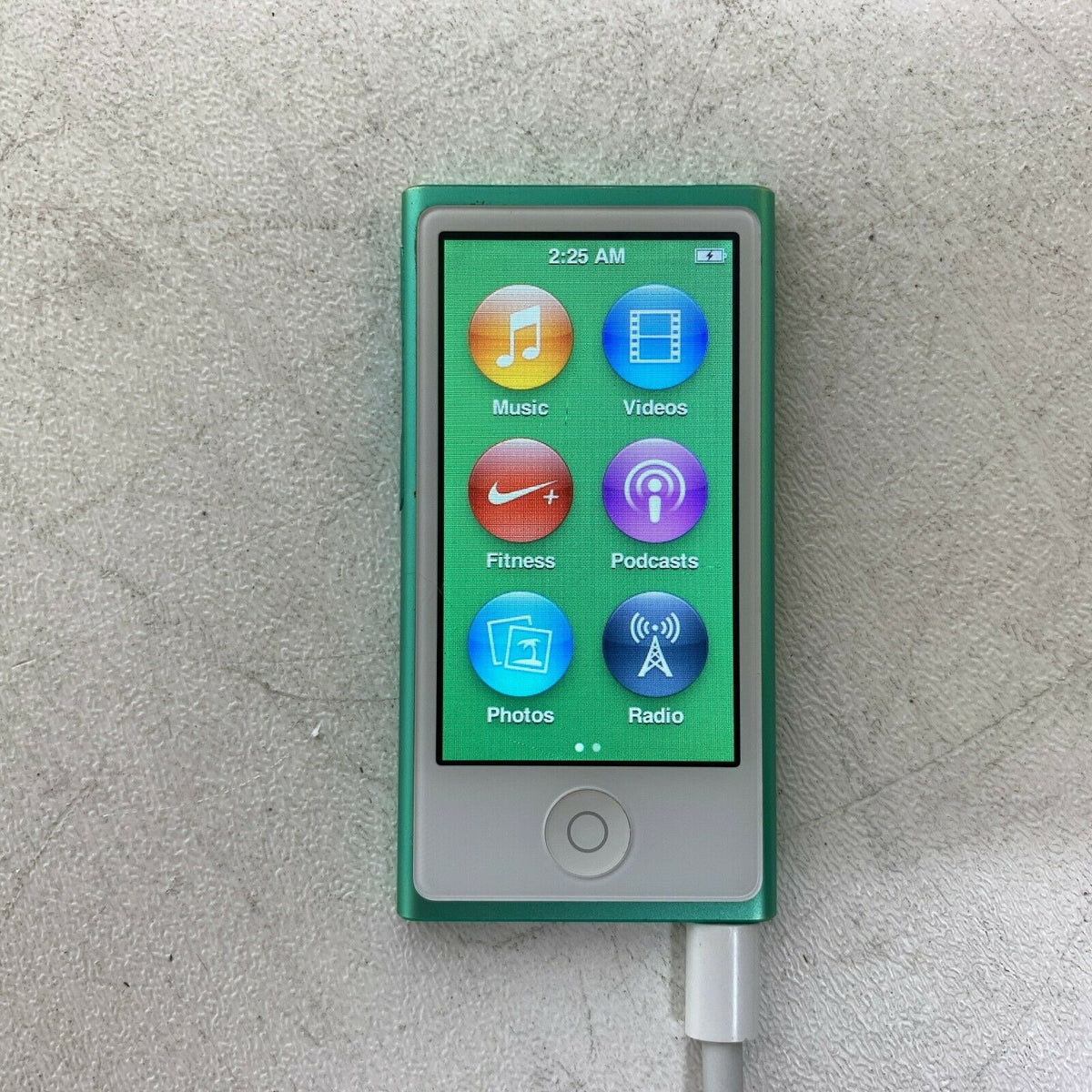 Apple iPod nano 7th Generation Green (16 GB) MD481LL/A A1446 *BAD