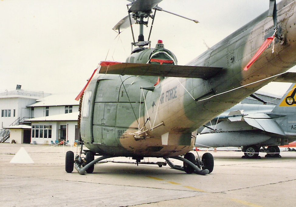 UH-1D Huey Gunship Walk Around Page 1