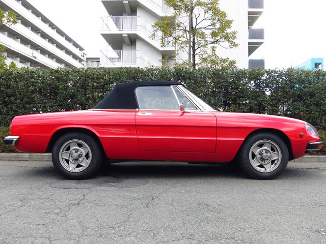 アルファロメオ 2000 スパイダー ヴェローチェ 右H 5MT 【デルオート】