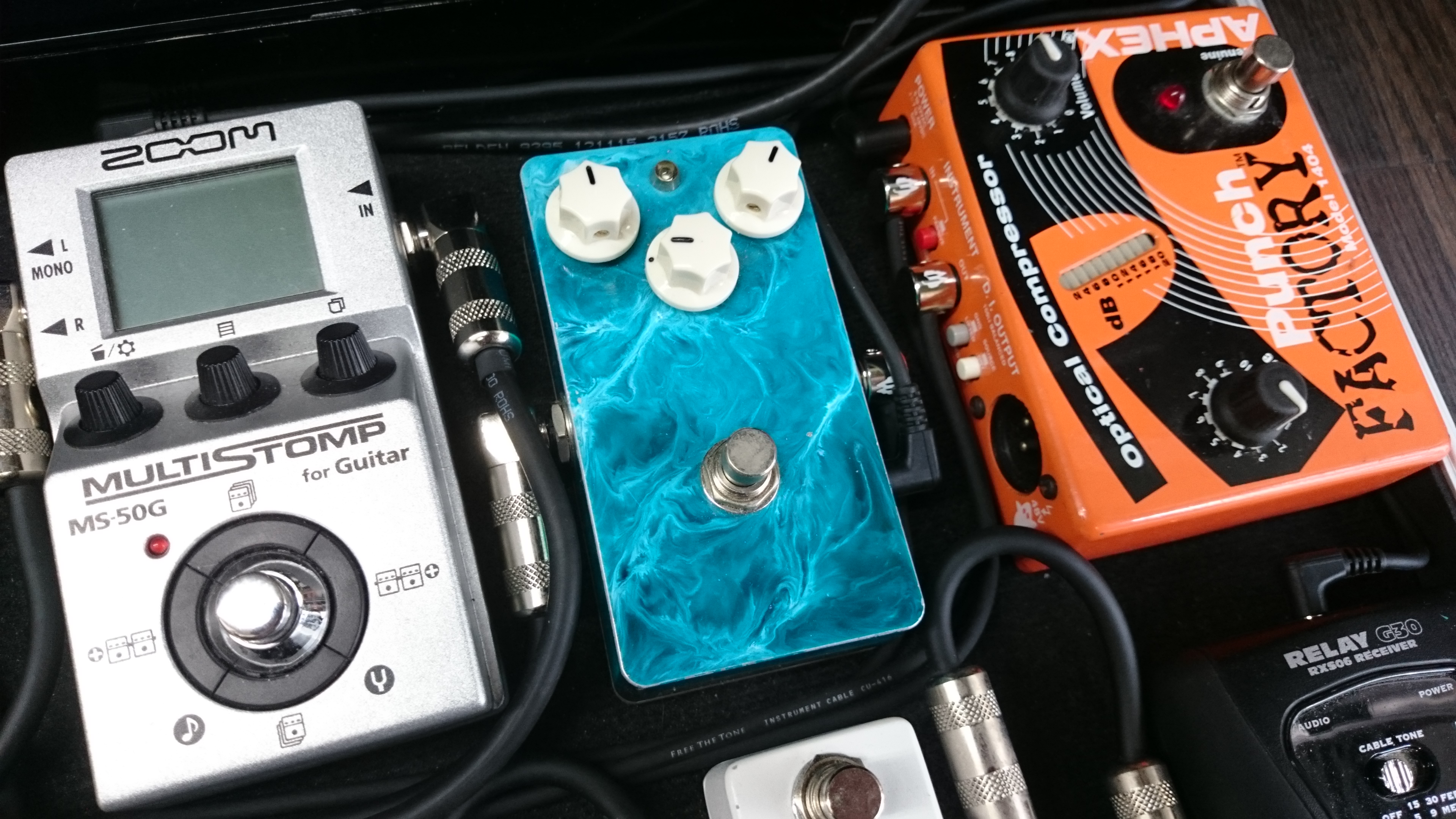 エフェクターボード パッチケーブル製作 | ギターリペア工房DNS-Draw a