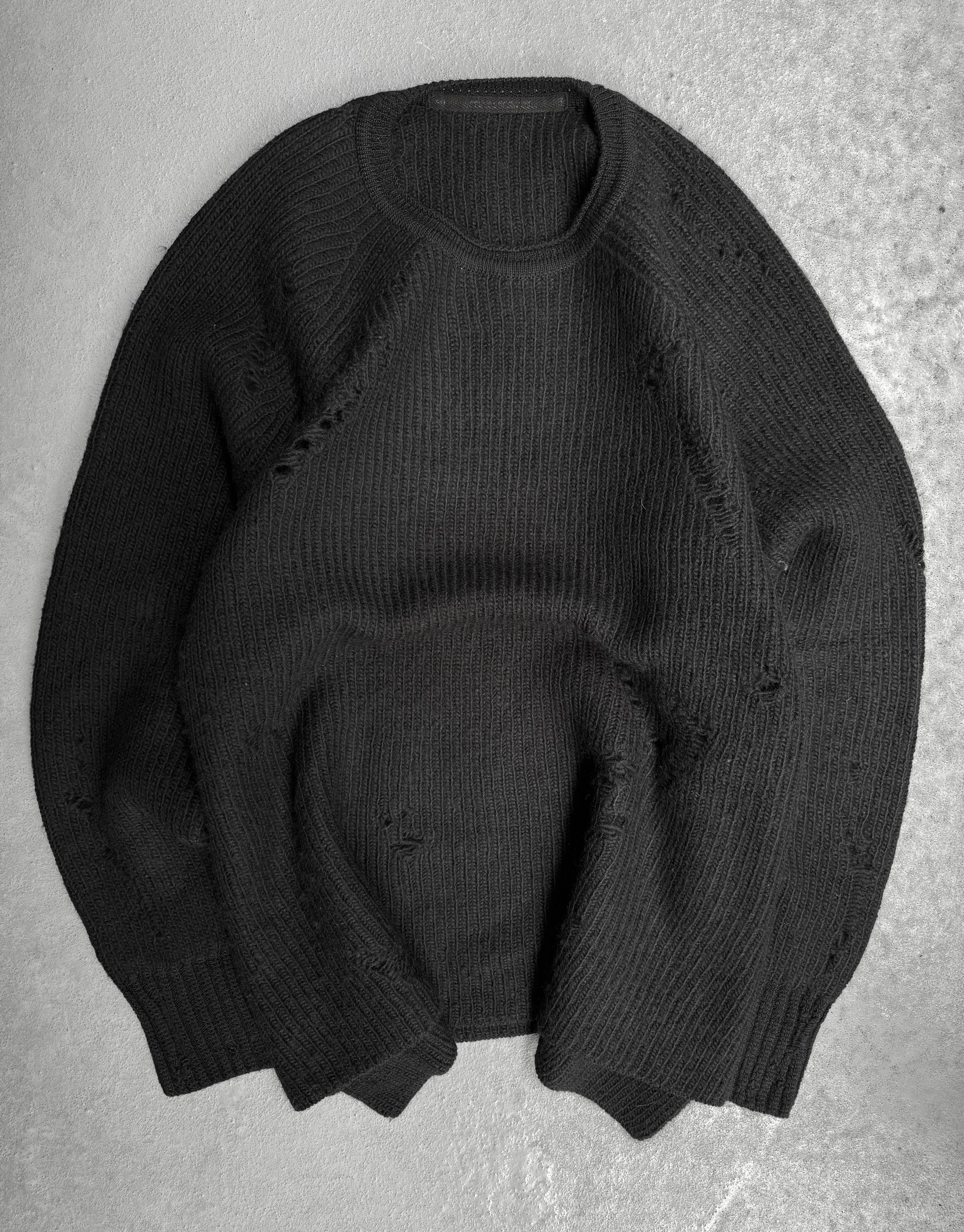 Julius_7 AW18-19 “ISDN;” Distressed Roving Wool Knit Sweater – DRIEW