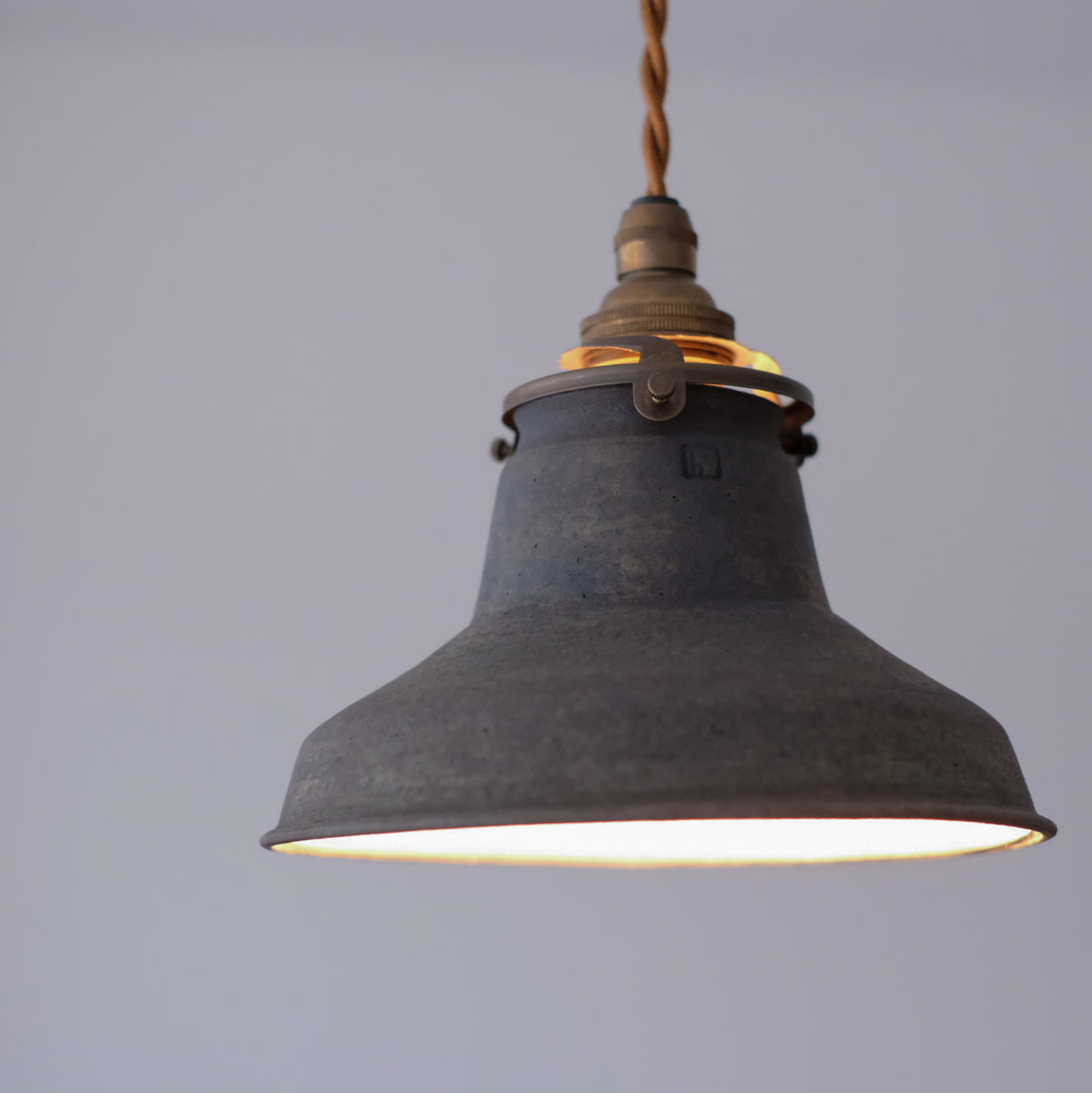 02555626-7C2C-4FCE-A423-