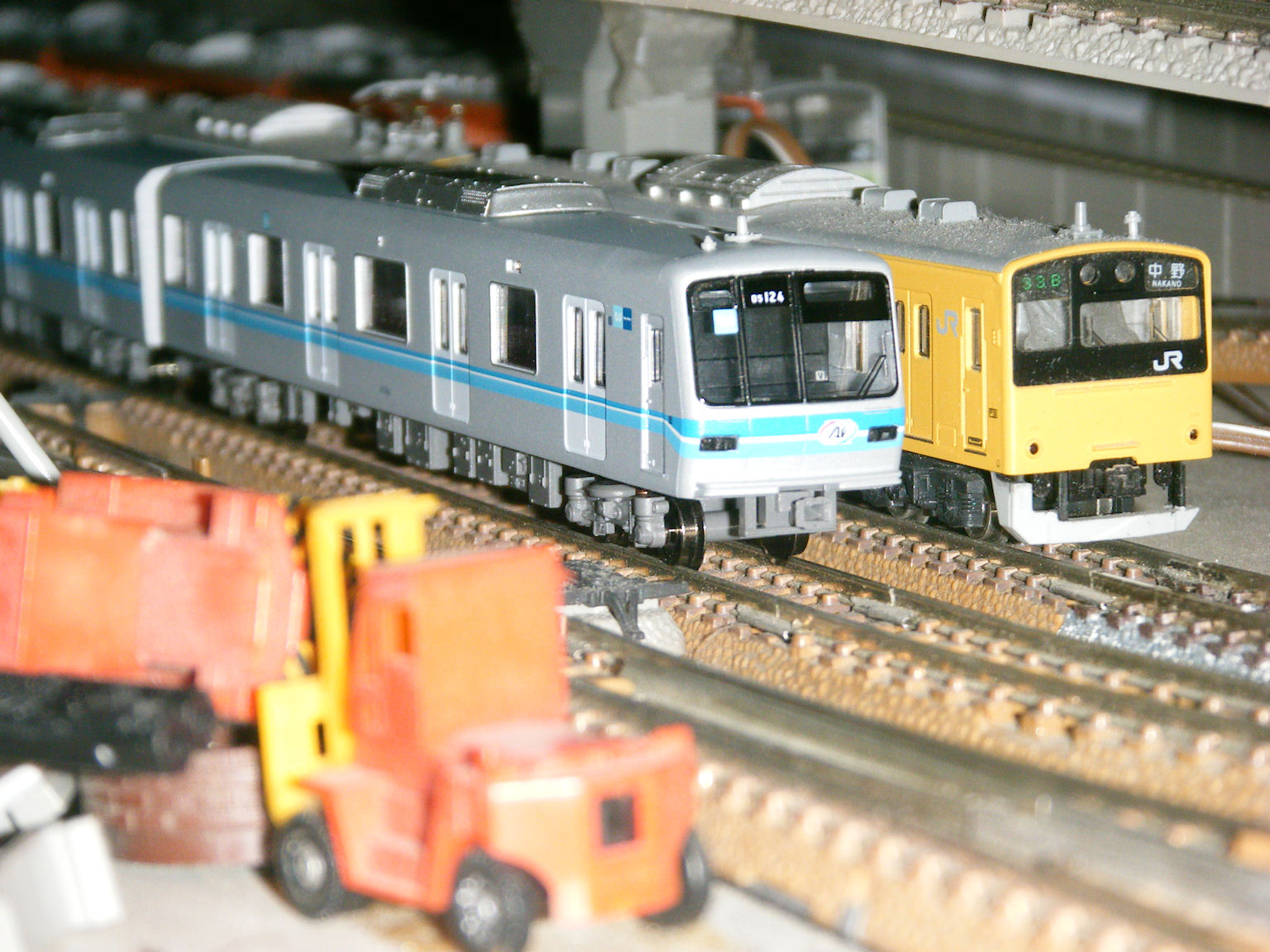 東京メトロ05系「アルミ・リサイクルカー」が入線: Fujickey