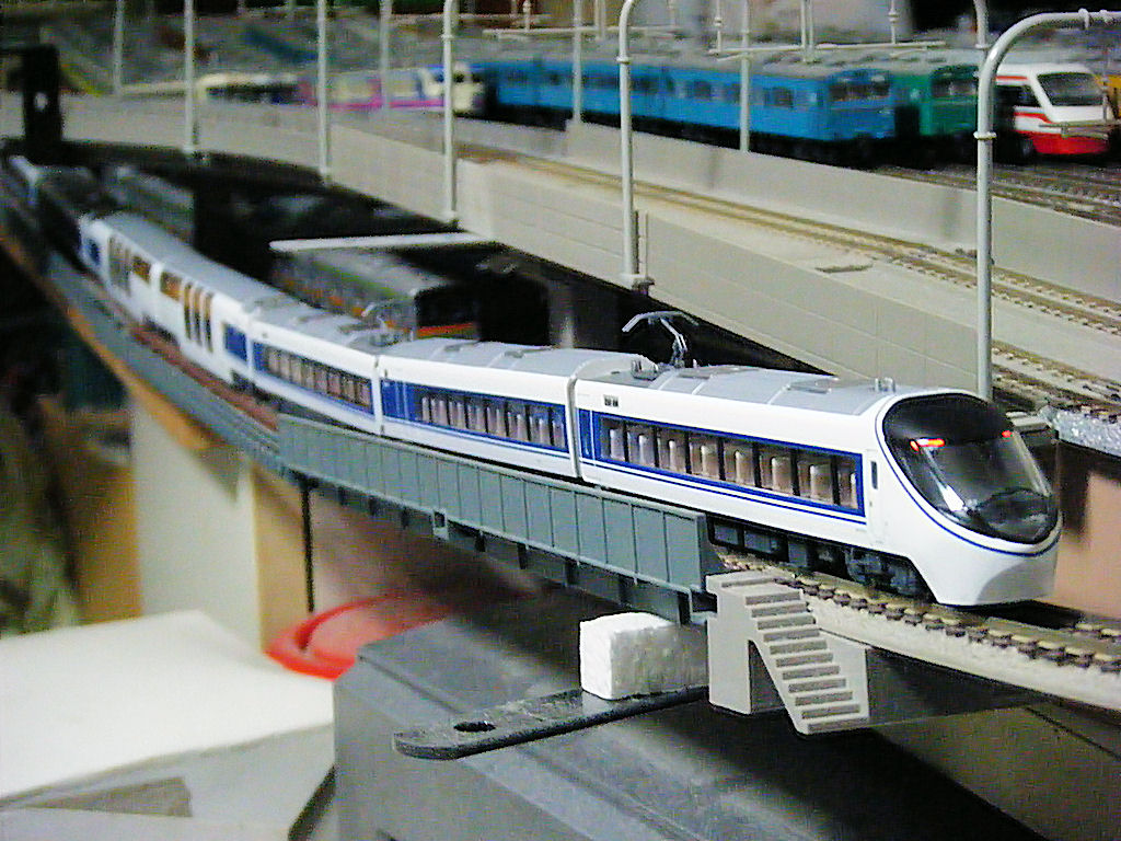 JR・371系「あさぎり」が入線: FujickeyのNゲージ部屋