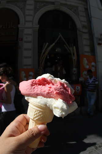 のびるアイス、ドンドルマ - ayanologはてな館