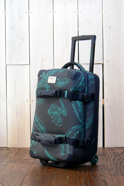 飛行機の機内に持ち込める便利な大きさ BURTON Wheelie Flight Deck