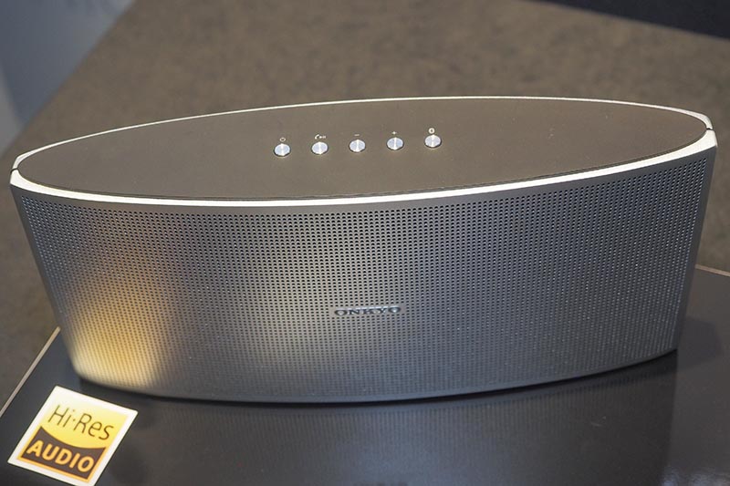 オンキヨー、ハイレゾ対応のUSB/Bluetoothスピーカー「X9」 - AV Watch