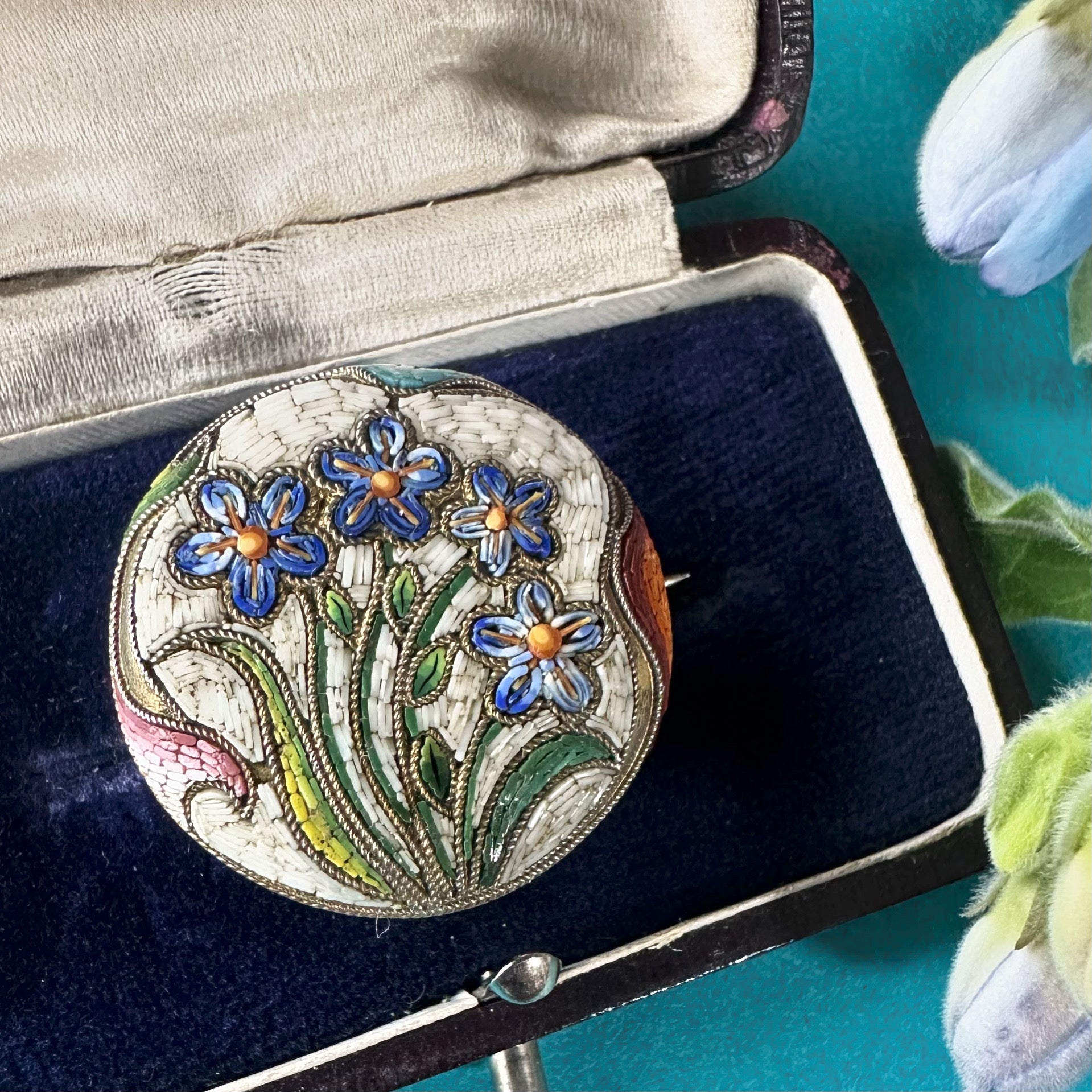 アンティーク マイクロモザイク 忘れな草 ブローチ – Amelie Antique