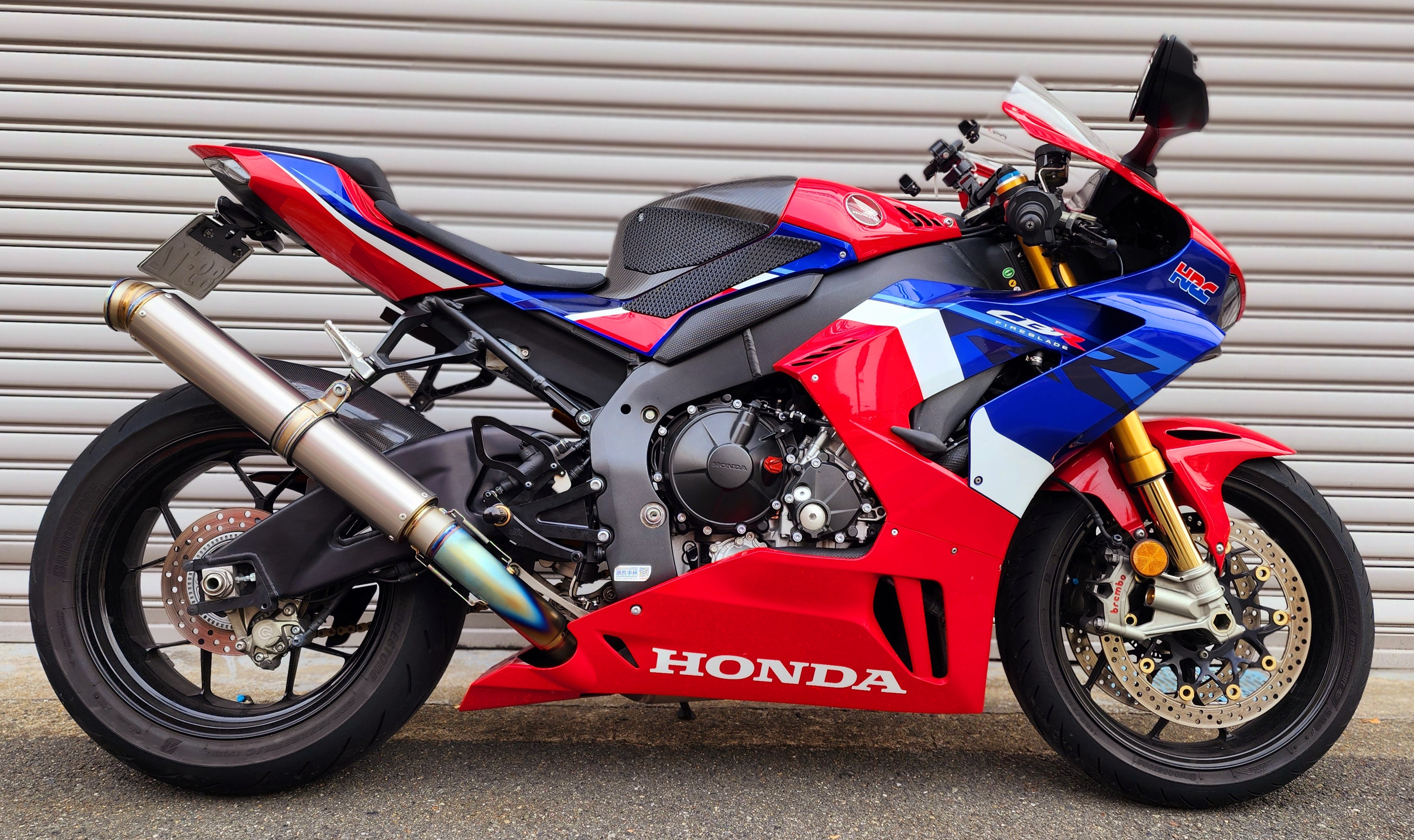 20～ CBR1000RRR | バイクマフラーの製造販売店です。ワンオフ