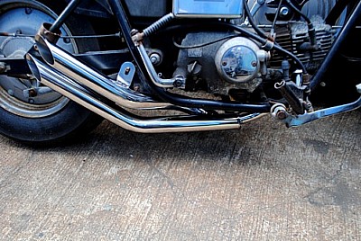 商品詳細 【JAZZ50用ステンレス製ツインスラッシュカットWマフラー