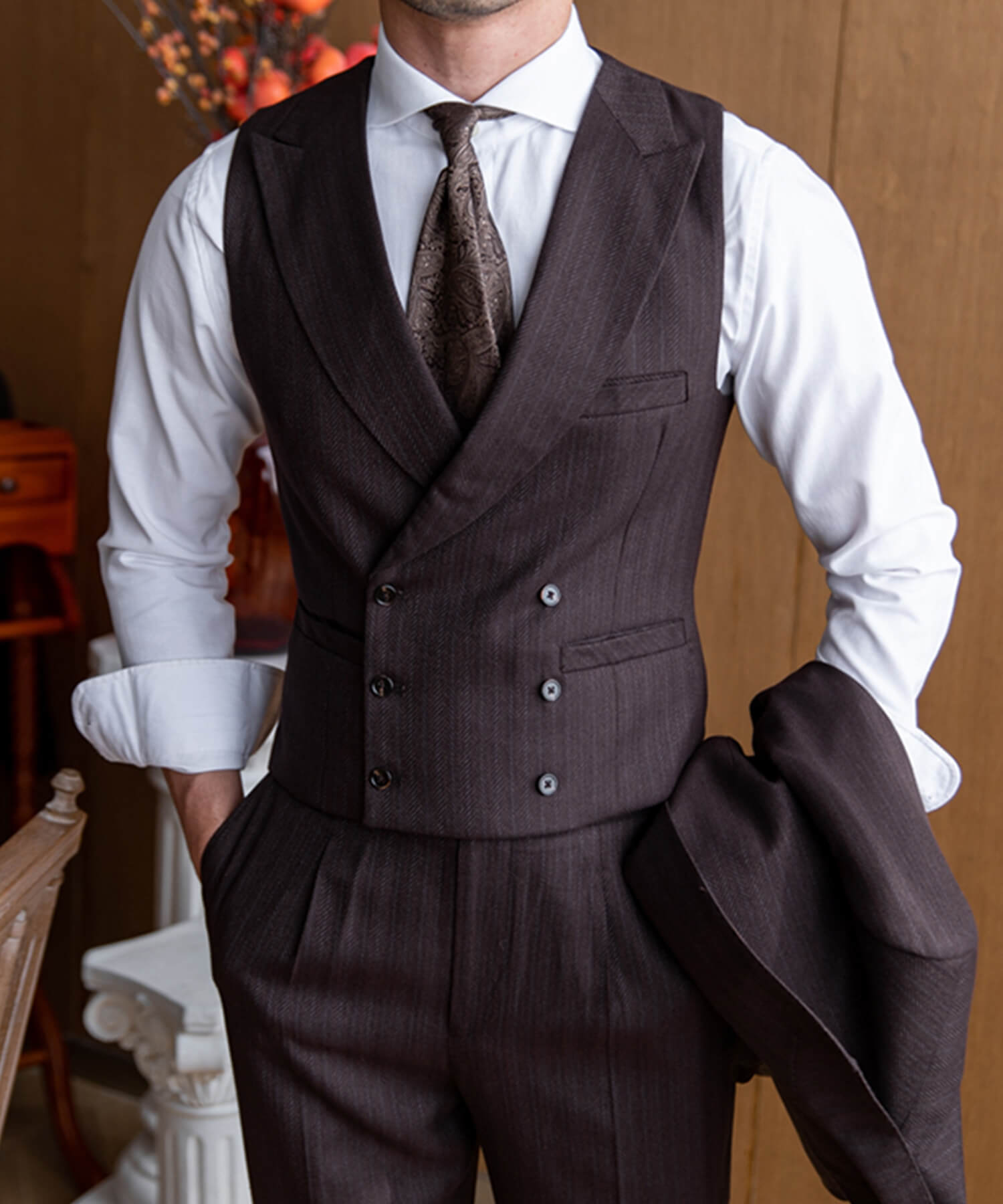 スリムフィット ダブルブレスト 6つボタン ピンストライプ 柄 胸