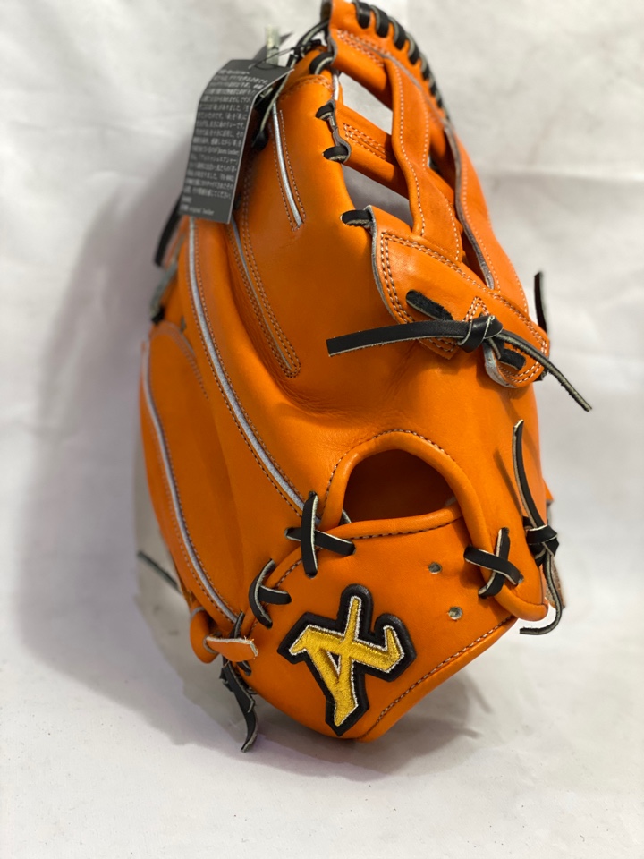 最強に掴めるヘルトンバックのファーストミットはコレ！ | やばい