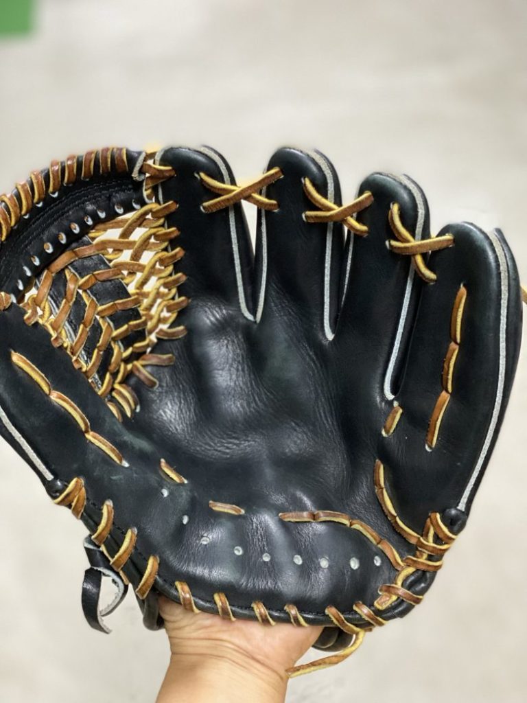 鳥谷選手実使用グラブを添えて】M00と24PS（D1）を使う醍醐味を考える