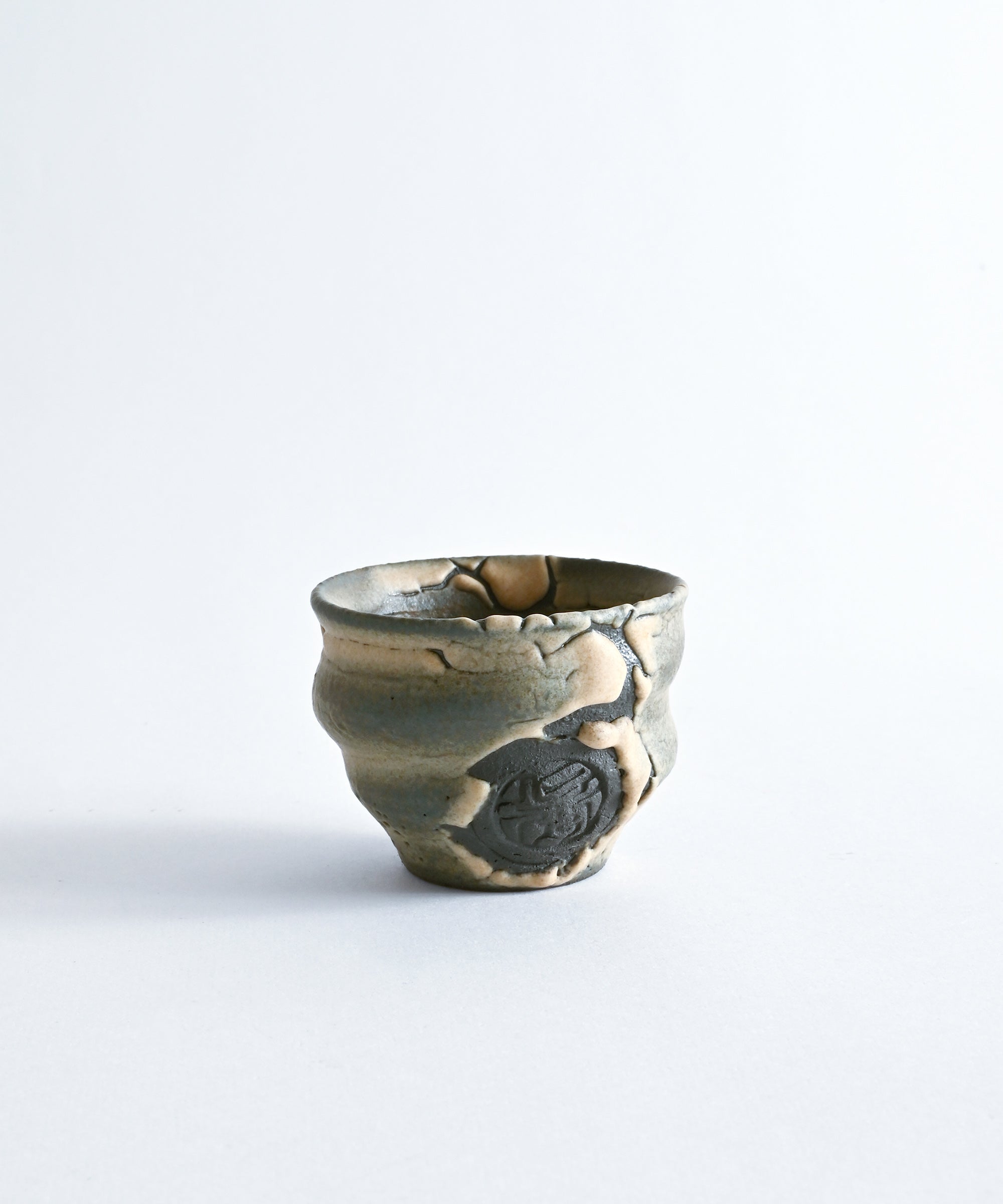 87207003-05.jpg?crop=center&