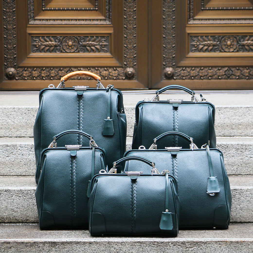 ELK」シリーズから 夏限定色「ダークグリーン」が登場！ – 豊岡鞄認定