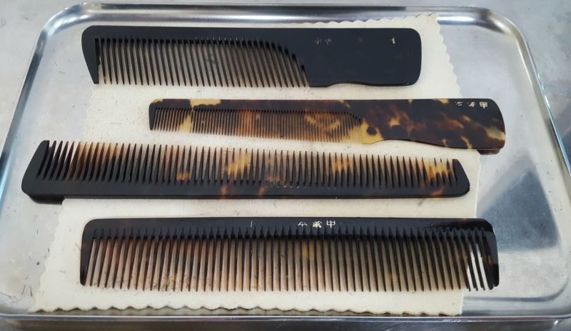 鼈甲の理容櫛 | JOURNAL