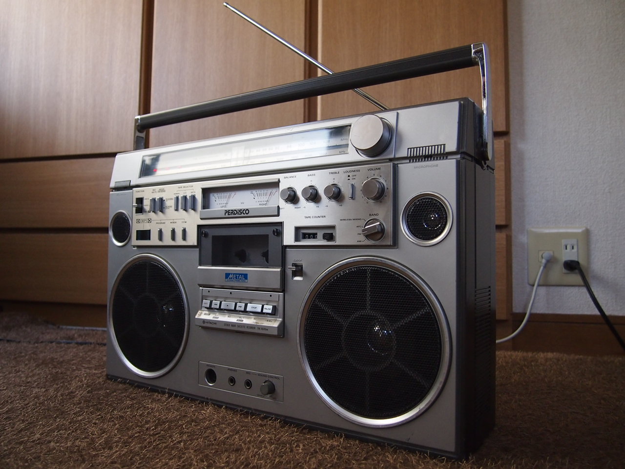 HITACHI TRK-8600RM - SALTAWAY - Junk Audio Laboratory -