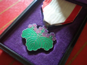 勲七等青色桐葉章 : 家紋研究者